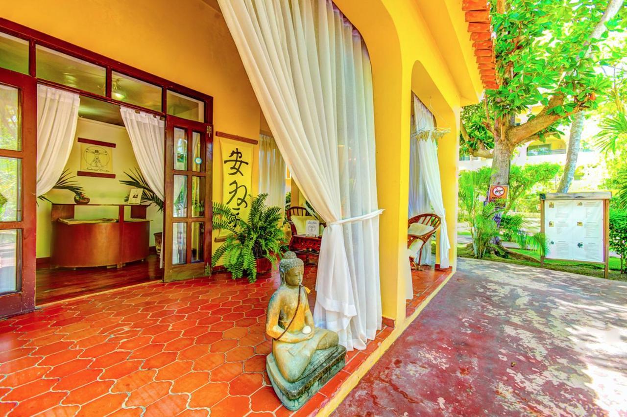 Aventura Village Los Corales Beach And Spa Пунта Кана Екстериор снимка