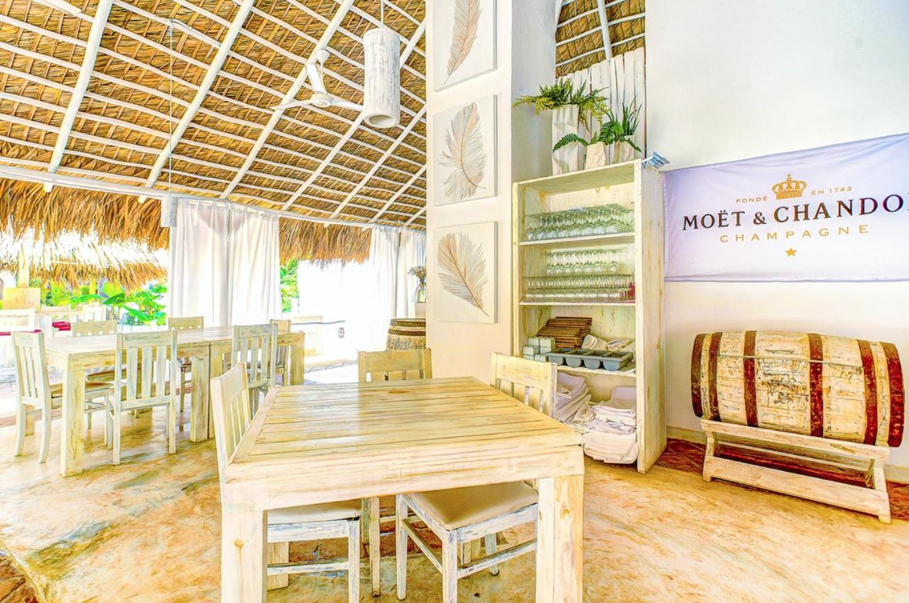 Aventura Village Los Corales Beach And Spa Пунта Кана Екстериор снимка