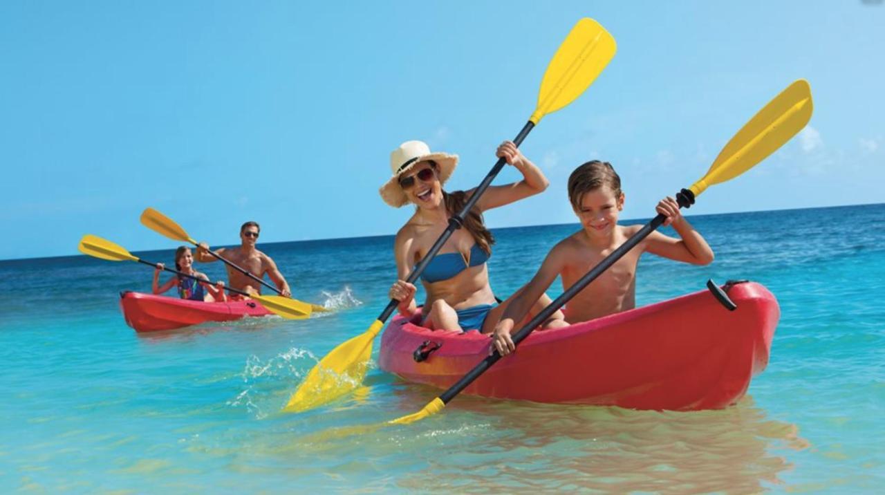 Aventura Village Los Corales Beach And Spa Пунта Кана Екстериор снимка