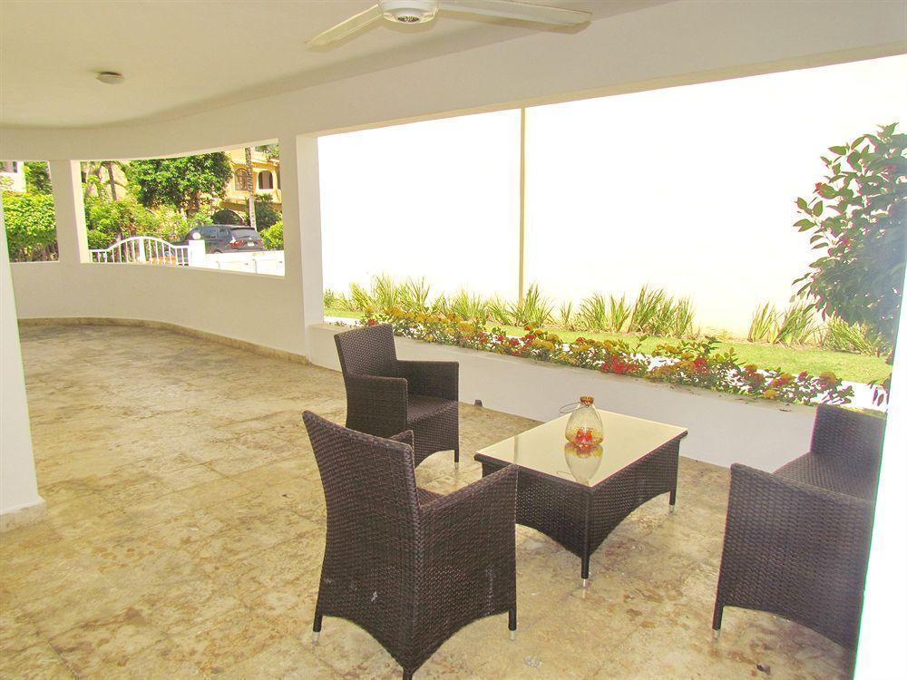 Aventura Village Los Corales Beach And Spa Пунта Кана Екстериор снимка